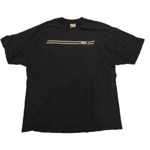 Vintage Nike Men's 2000s XL Y2K Chest Stripe Navy T Shirt